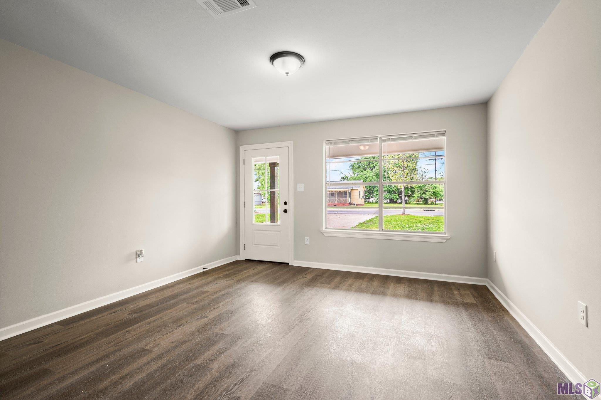 711 Court Street Port Allen, LA 70767 - Photo 4 of 16