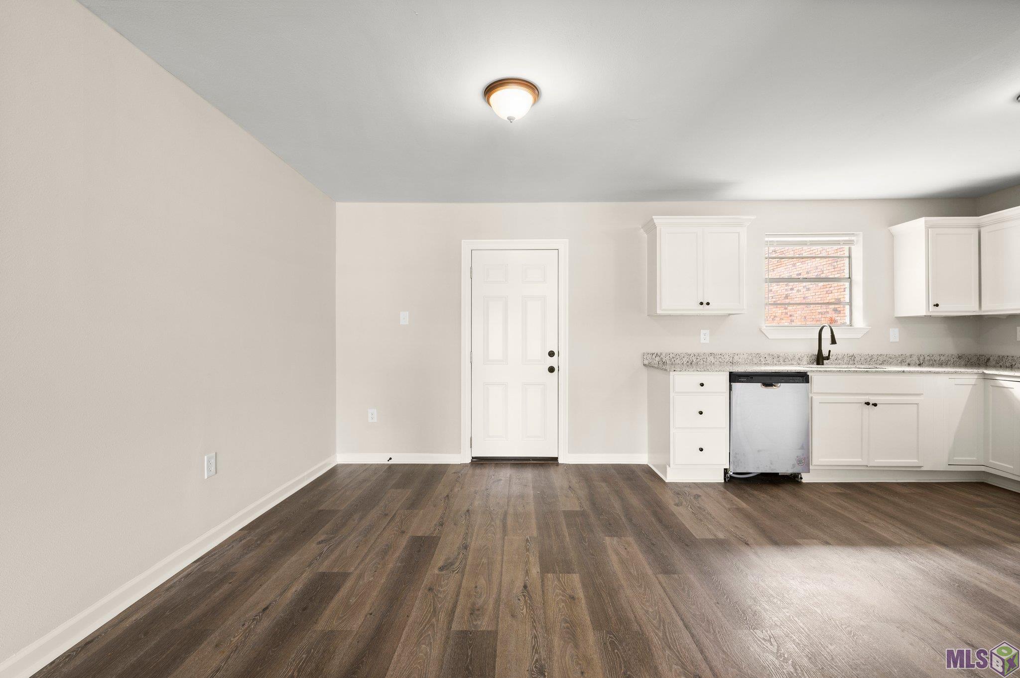 711 Court Street Port Allen, LA 70767 - Photo 7 of 16