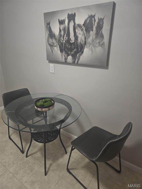 3668 Dixie Drive St. Ann, MO 63074 - Photo 6 of 10