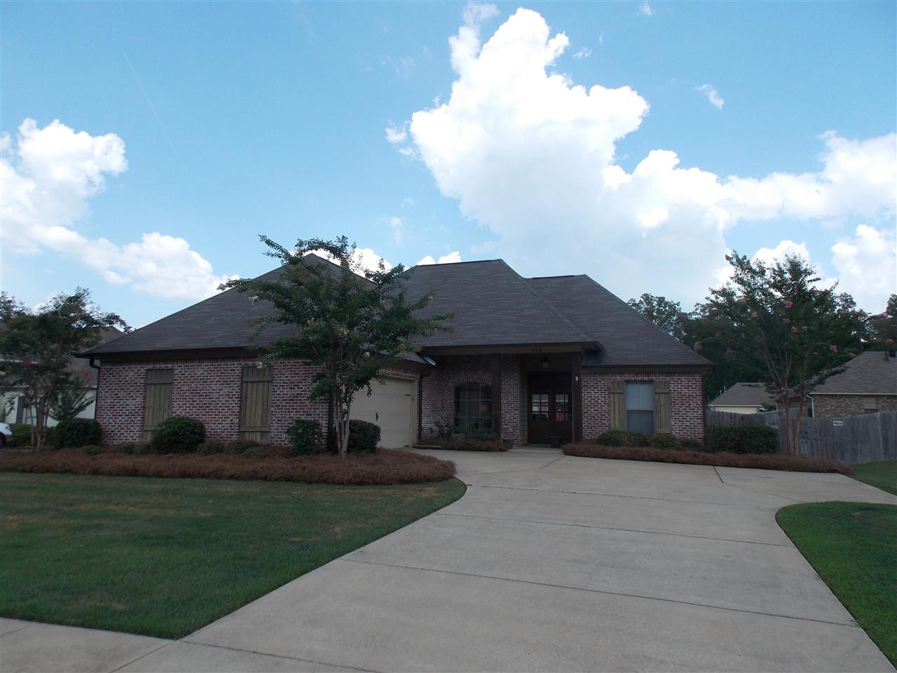 153 Britton Circle Flowood, MS 39232 - Photo 2 of 17 Photo 2