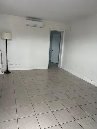 $1,650 | 6780 Southwest 44th Street, Unit 16, Miami, FL 33155