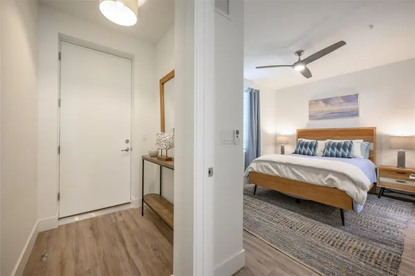 $3,600 | 1703 North Tamiami Trail, Unit 207, Sarasota, FL 34236