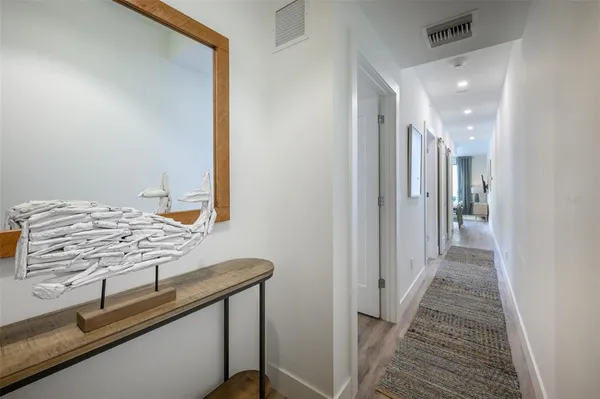 $3,600 | 1703 North Tamiami Trail, Unit 207, Sarasota, FL 34236