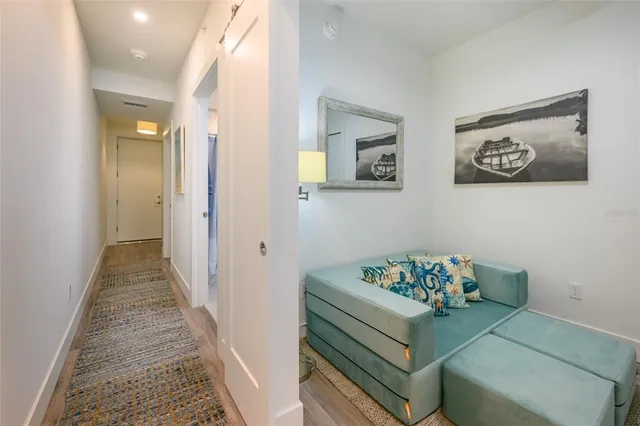 $3,200 | 1703 North Tamiami Trail, Unit 207, Sarasota, FL 34236