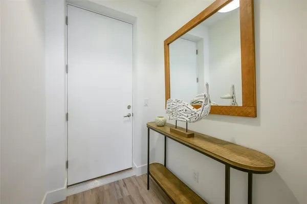 $3,600 | 1703 North Tamiami Trail, Unit 207, Sarasota, FL 34236