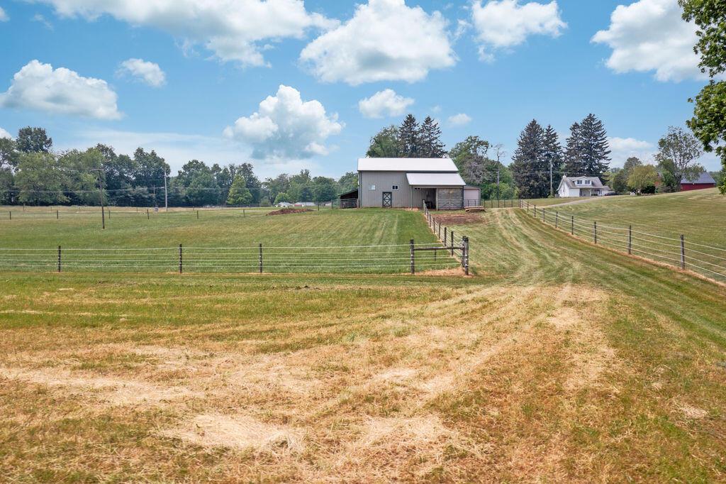 1707 Lexington Ontario Road Mansfield, OH 44904 - Photo 11 of 81 1707LexingtonOntarioRoadExt_Hommati102(1