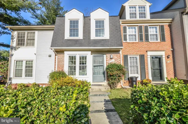$2,700 | 8711 Ravenglass Way, Montgomery Village, MD 20886