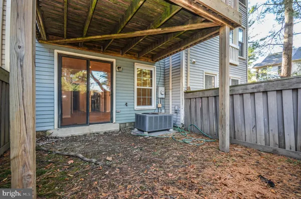 $2,700 | 8711 Ravenglass Way, Montgomery Village, MD 20886