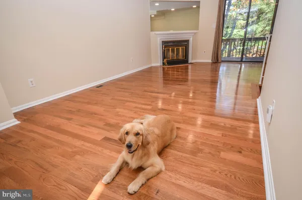 $2,700 | 8711 Ravenglass Way, Montgomery Village, MD 20886