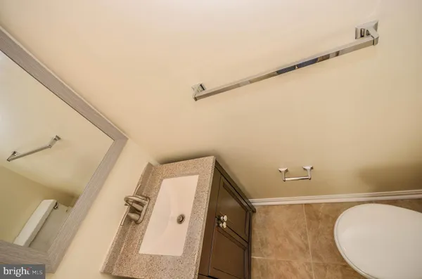 $2,700 | 8711 Ravenglass Way, Montgomery Village, MD 20886
