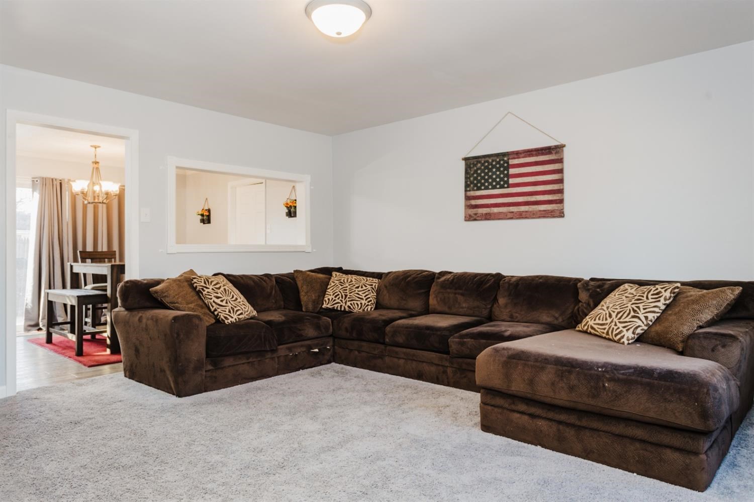 708 Coventry Road Valparaiso, IN 46385 - Photo 2 of 26 1500x999