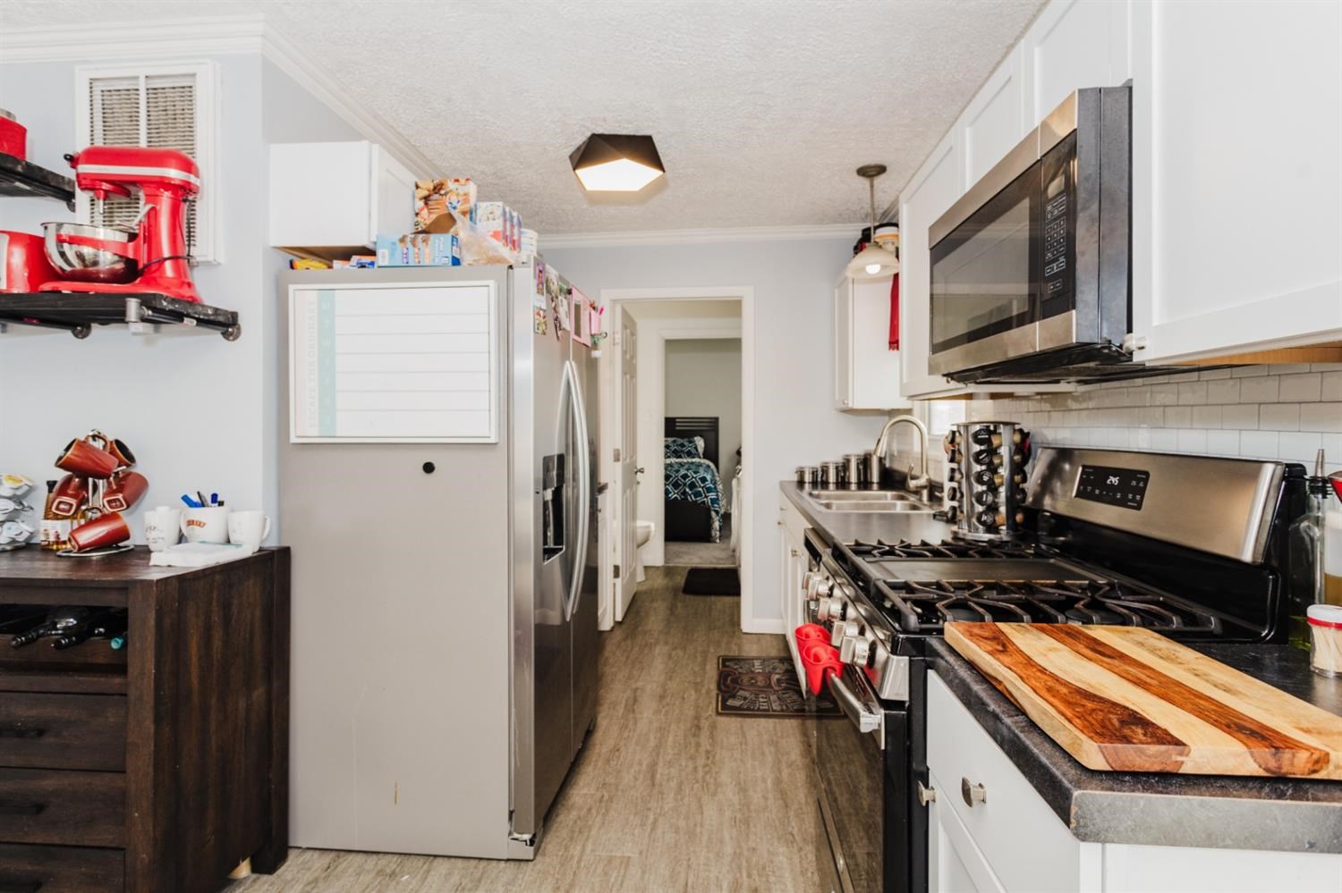 708 Coventry Road Valparaiso, IN 46385 - Photo 9 of 26 1500x999