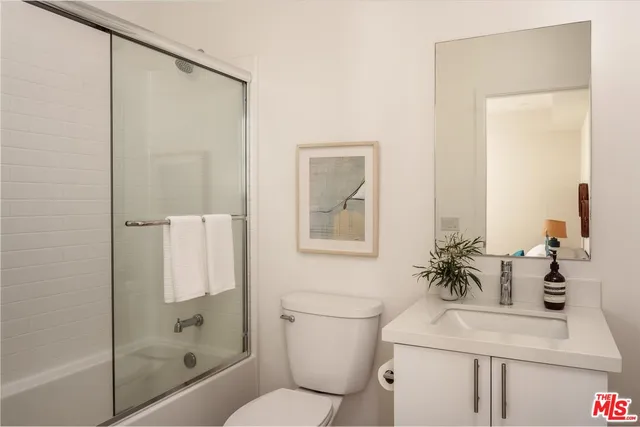 $1,549,000 | 1925 Griffith Park Boulevard, Los Angeles, CA 90039