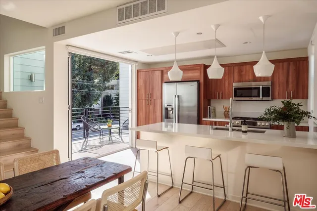 $1,549,000 | 1925 Griffith Park Boulevard, Los Angeles, CA 90039