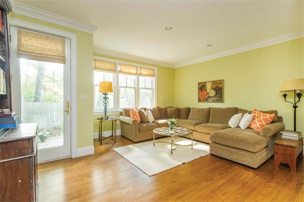 30 Winthrop Road, Unit 30 Brookline, MA 02445 - Photo 3 of 22