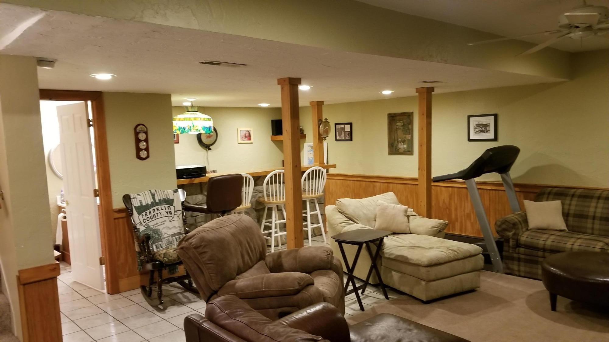 181 Silver Shadow Road Hardy, VA 24101 - Photo 26 of 47 a living room with furniture