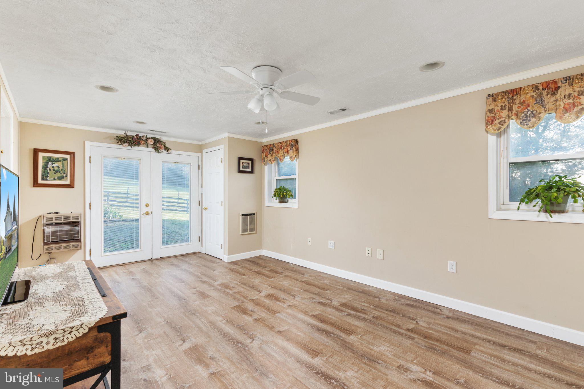 3703 Oranda Road Strasburg, VA 22657 - Photo 25 of 42 Family Room with walk-out