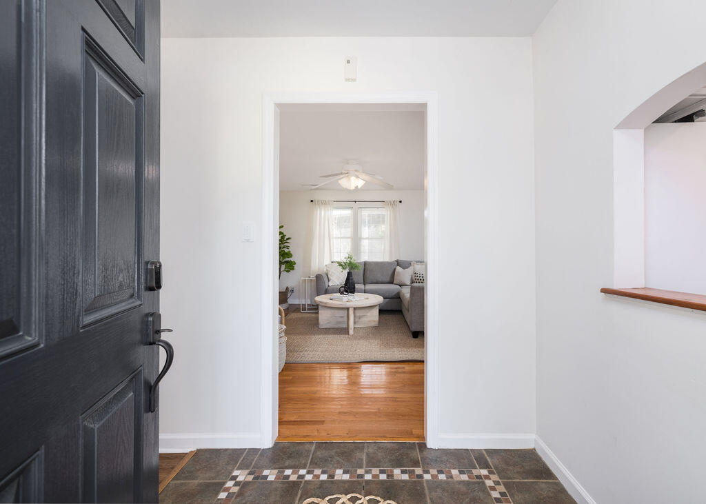 1812 Banbury Road Charleston, SC 29414 - Photo 4 of 41 413A2243-Edit