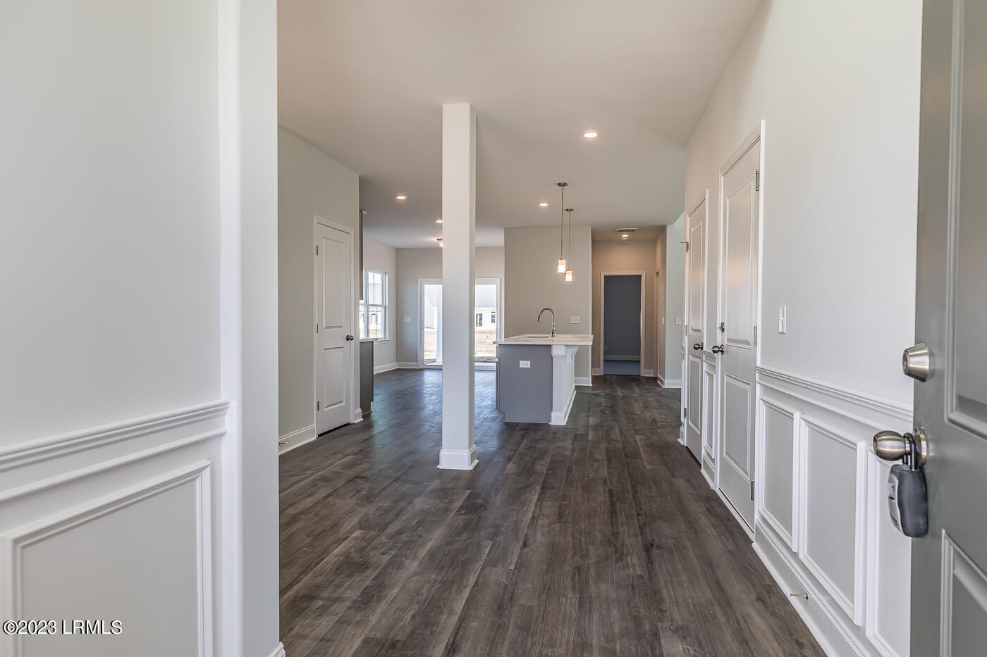 384 Sergeant Jasper Circle Ridgeland, SC 29936 - Photo 4 of 43 4 Foyer