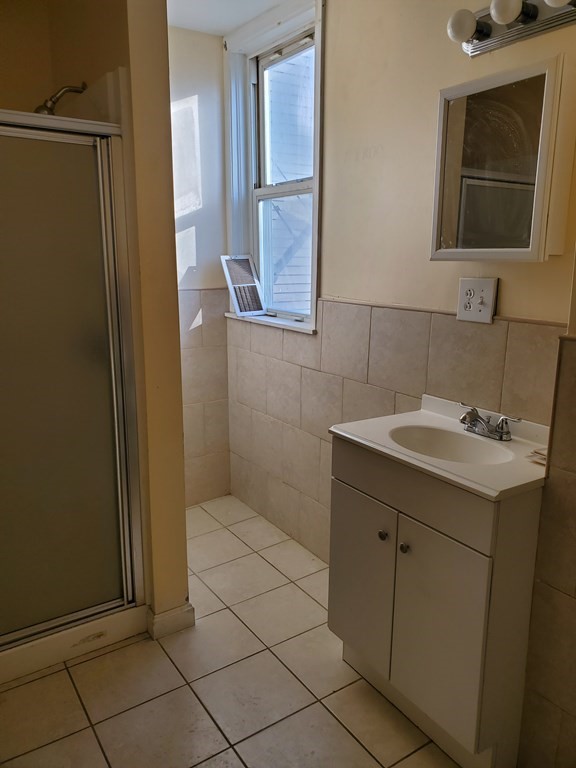 53 Whipple Street Fall River, MA 02721 - Photo 6 of 9 Gallery Image 6