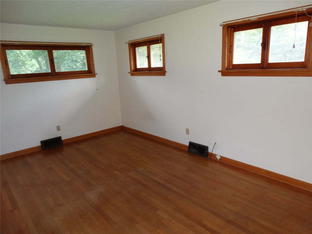 1306 Farm To Market Road Endicott, NY 13760 - Photo 13 of 31