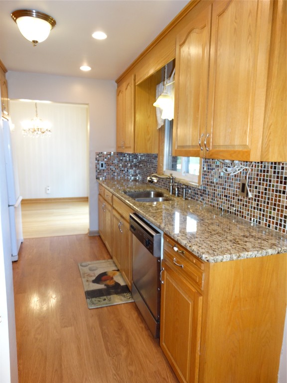 1306 Farm To Market Road Endicott, NY 13760 - Photo 3 of 31