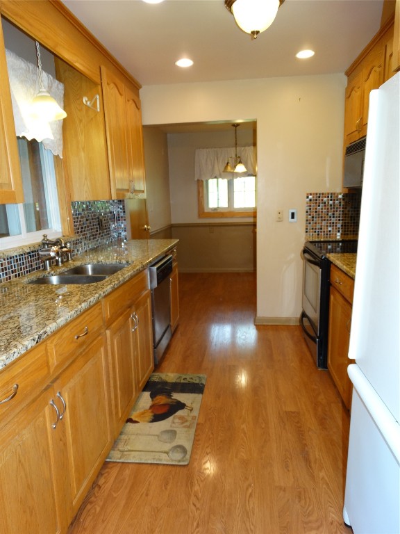 1306 Farm To Market Road Endicott, NY 13760 - Photo 5 of 31