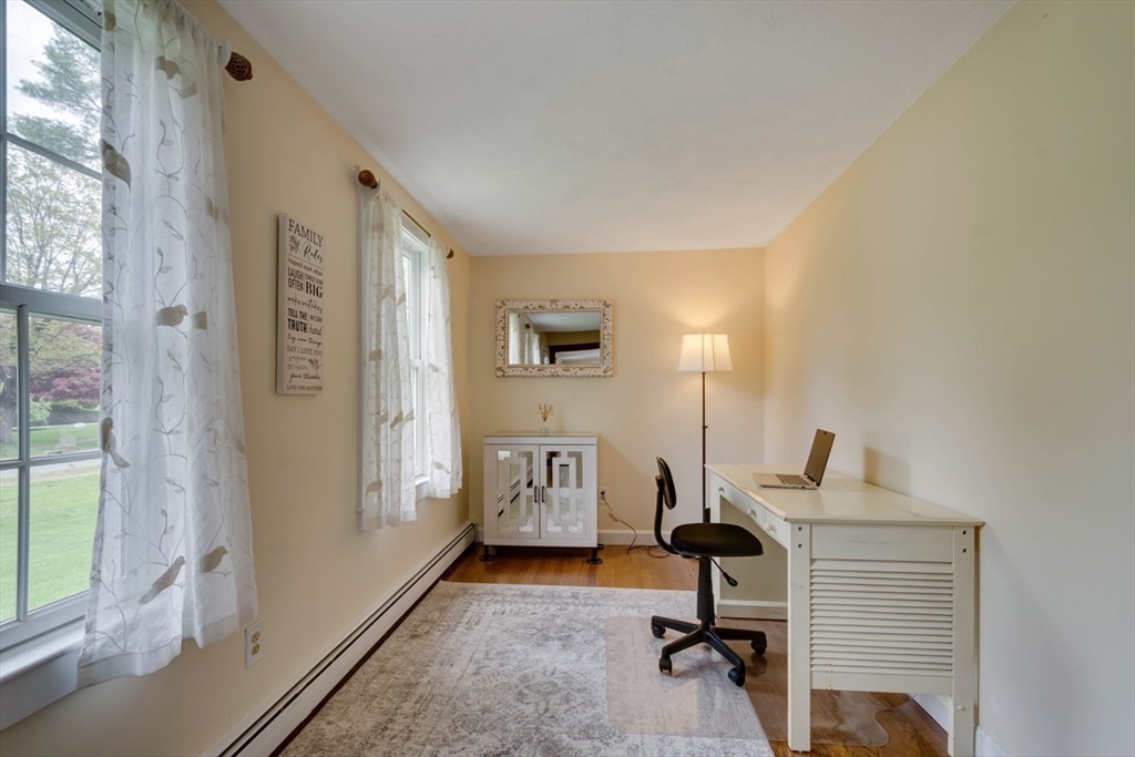 35 Blueberry Lane Reading, MA 01867 - Photo 17 of 33