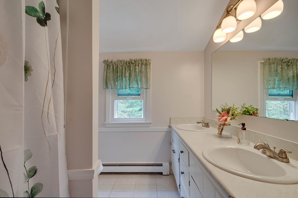 35 Blueberry Lane Reading, MA 01867 - Photo 24 of 33