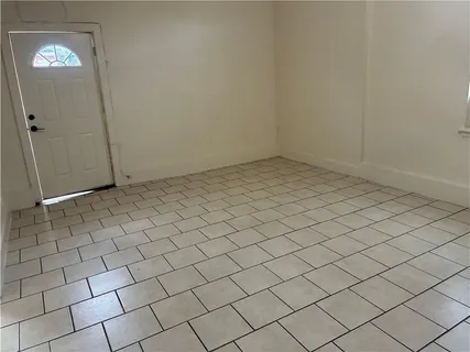 $2,000 | 1541 North Broad Street, New Orleans, LA 70119