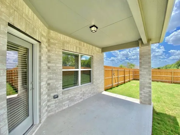 $2,295 | 1005 Winnsboro Drive, Round Rock, TX 78664