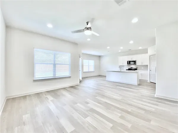 $2,295 | 1005 Winnsboro Drive, Round Rock, TX 78664