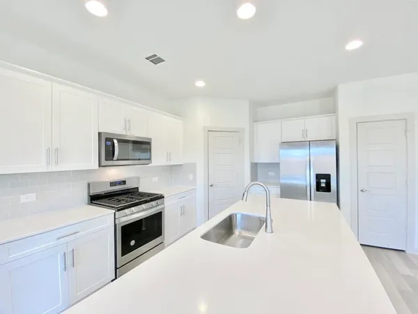 $2,295 | 1005 Winnsboro Drive, Round Rock, TX 78664