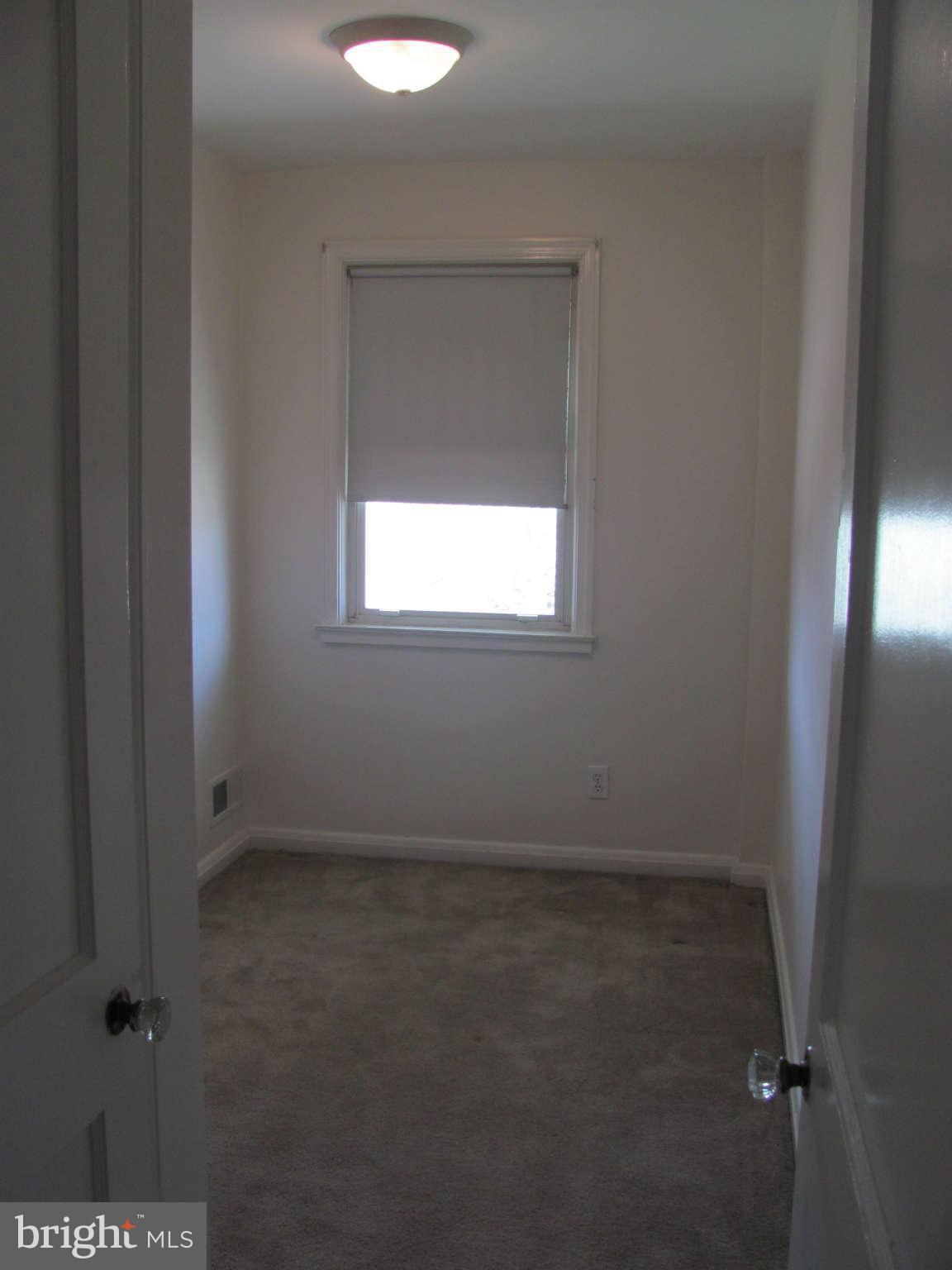 1736 Searles Road Baltimore, MD 21222 - Photo 17 of 30 Bedroom