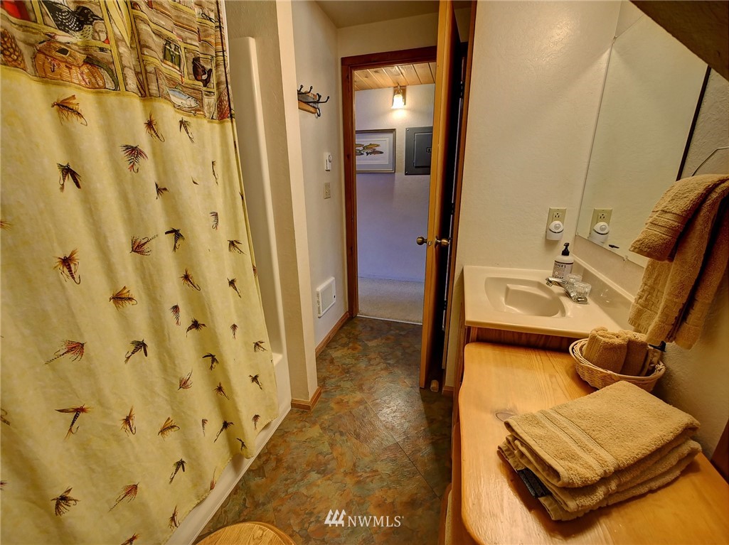 24 Wolf Ridge Lane Winthrop, WA 98862 - Photo 15 of 25 Gallery Image 15