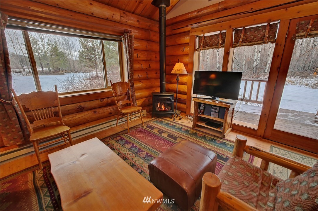24 Wolf Ridge Lane Winthrop, WA 98862 - Photo 4 of 25 Gallery Image 4