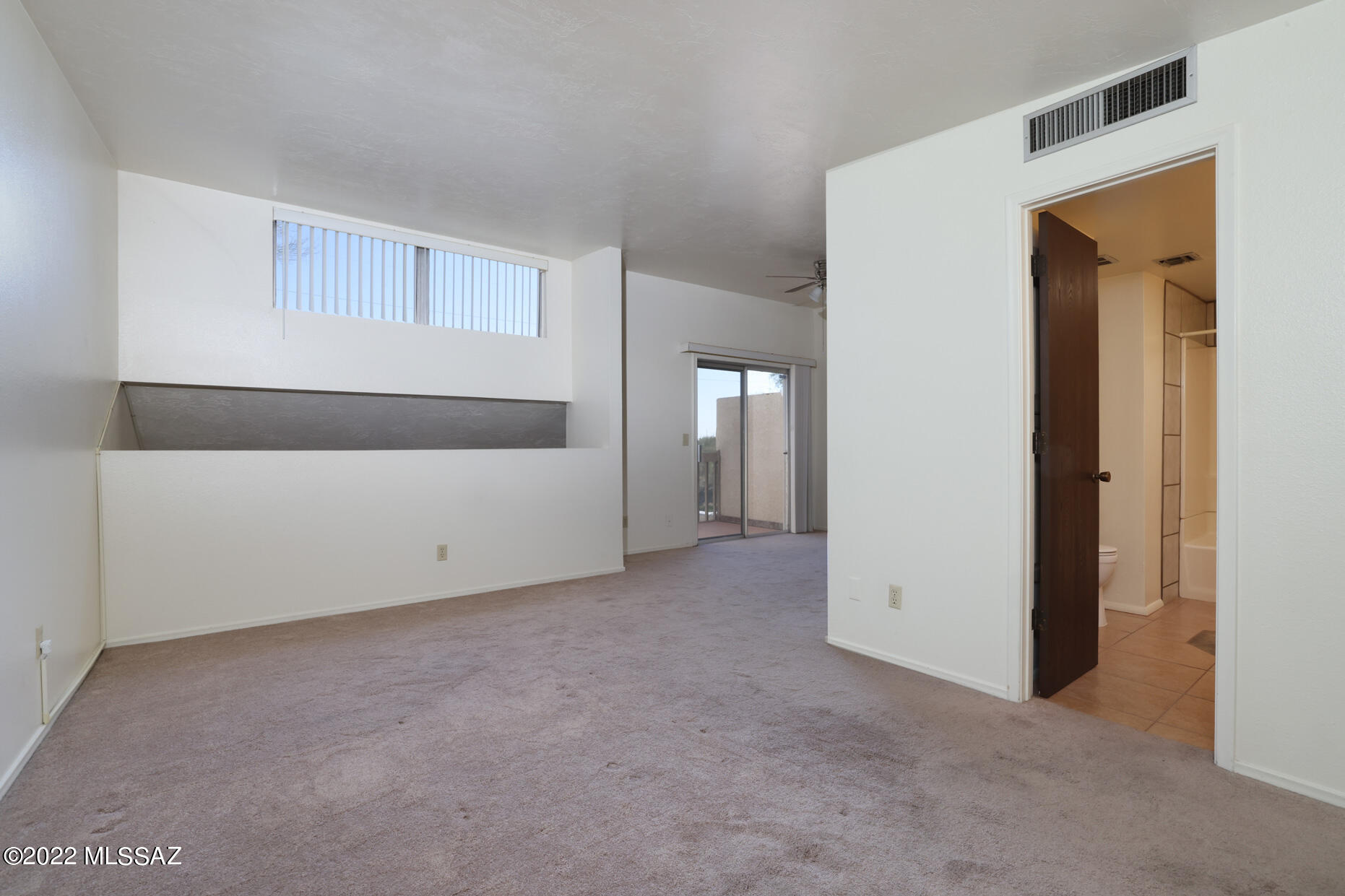 3750 North Country Club Road, Unit 56 Tucson, AZ 85716 - Photo 12 of 35 a view of an empty room