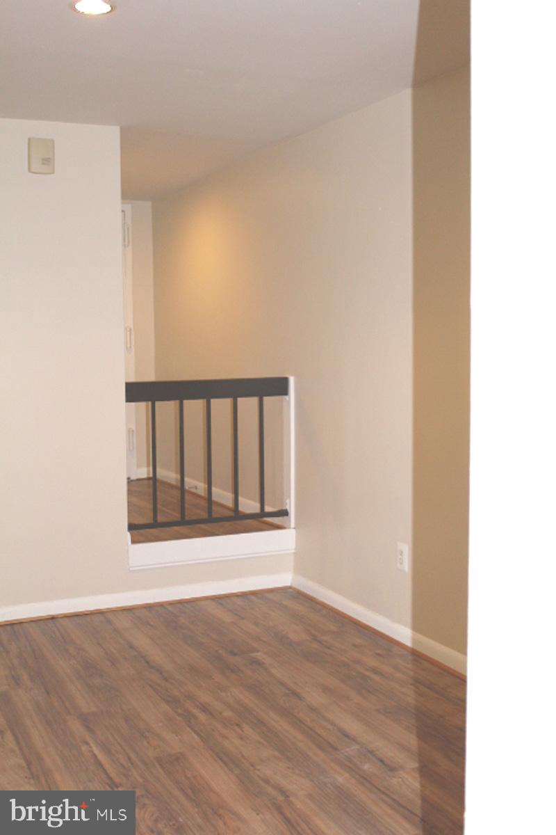 11232 Chestnut Grove Square, Unit 136 Reston, VA 20190 - Photo 26 of 36 Gallery Image 26