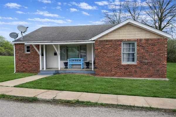 $110,000 | 209 South Locust Street, Carrollton, MO 64633