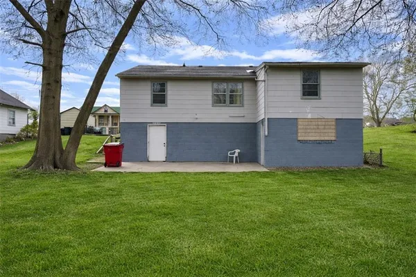 $110,000 | 209 South Locust Street, Carrollton, MO 64633