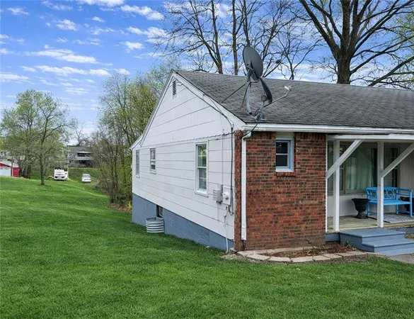 $110,000 | 209 South Locust Street, Carrollton, MO 64633