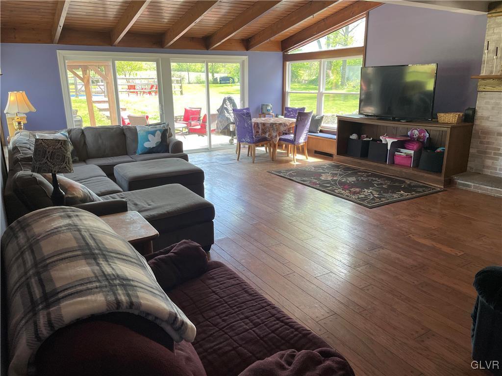 1909 Rickert Road Perkasie, PA 18944 - Photo 10 of 20 Family room