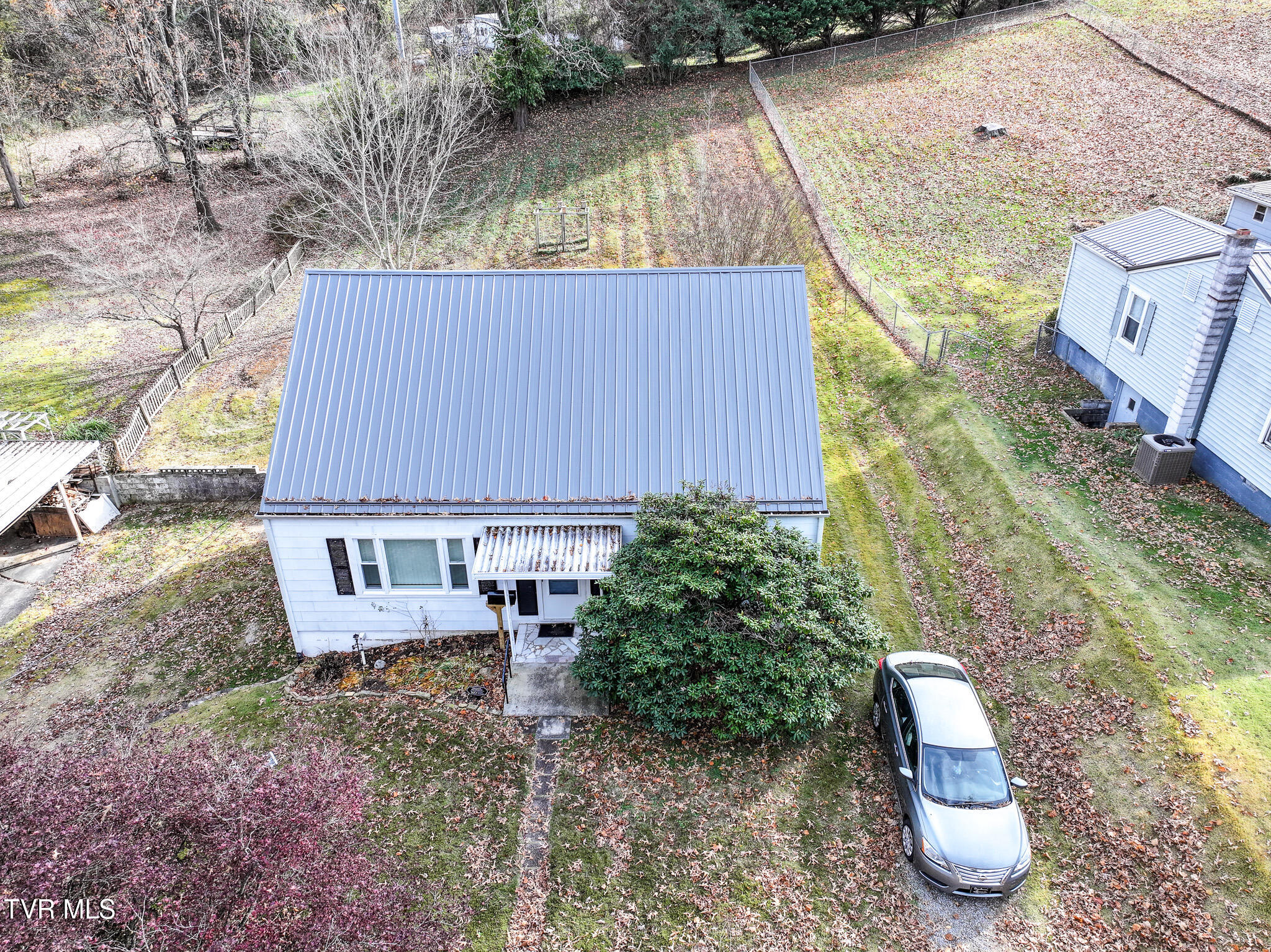 1260 Robinhood Road Greeneville, TN 37745 - Photo 30 of 40 DJI_20251111164958_0332_D