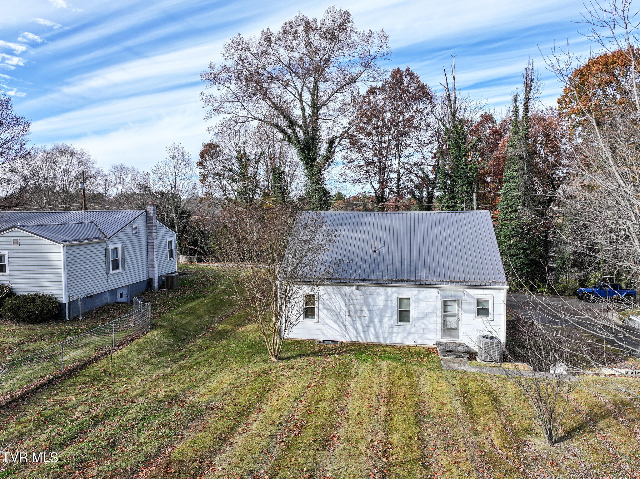 1260 Robinhood Road Greeneville, TN 37745 - Photo 32 of 40 DJI_20251111165028_0334_D