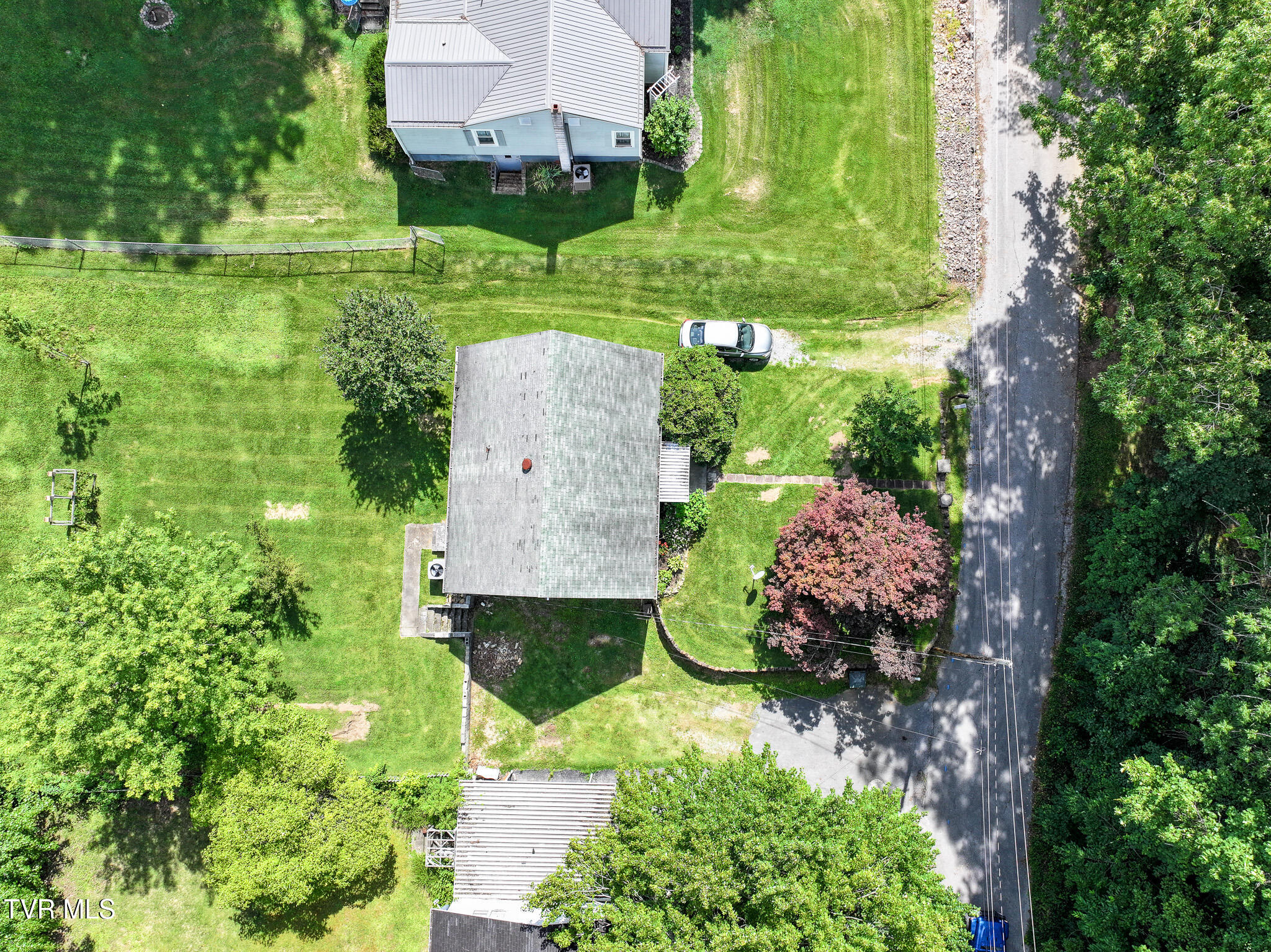 1260 Robinhood Road Greeneville, TN 37745 - Photo 39 of 40 DJI_20250630161807_0327_D