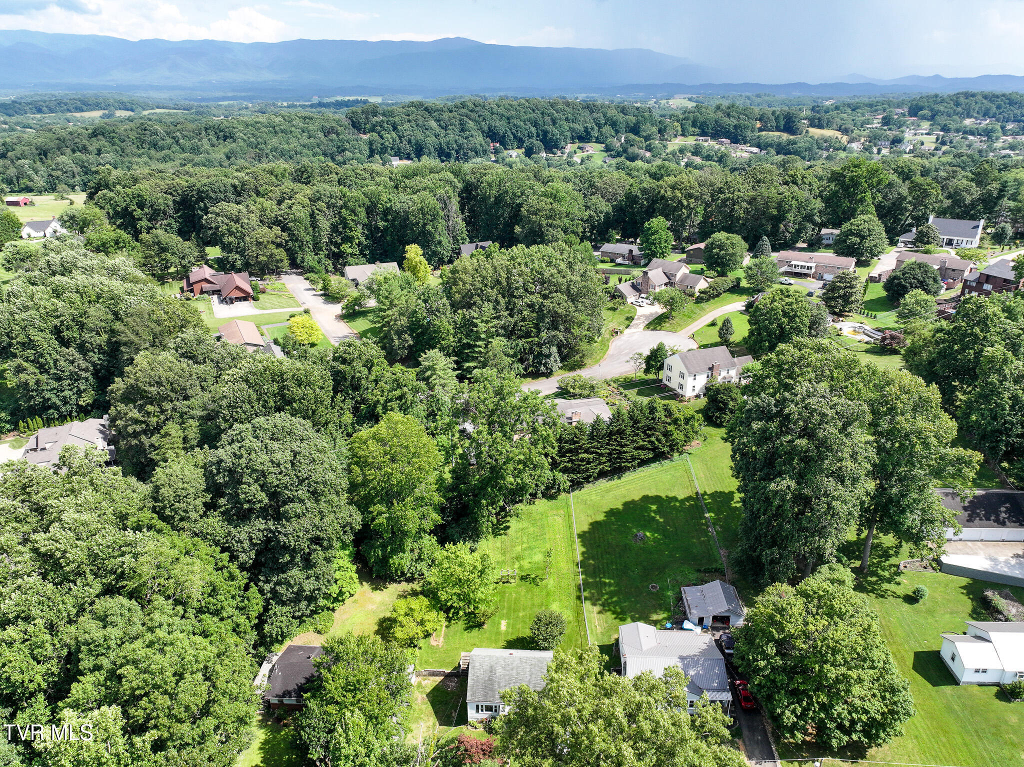 1260 Robinhood Road Greeneville, TN 37745 - Photo 40 of 40 DJI_20250630161857_0331_D