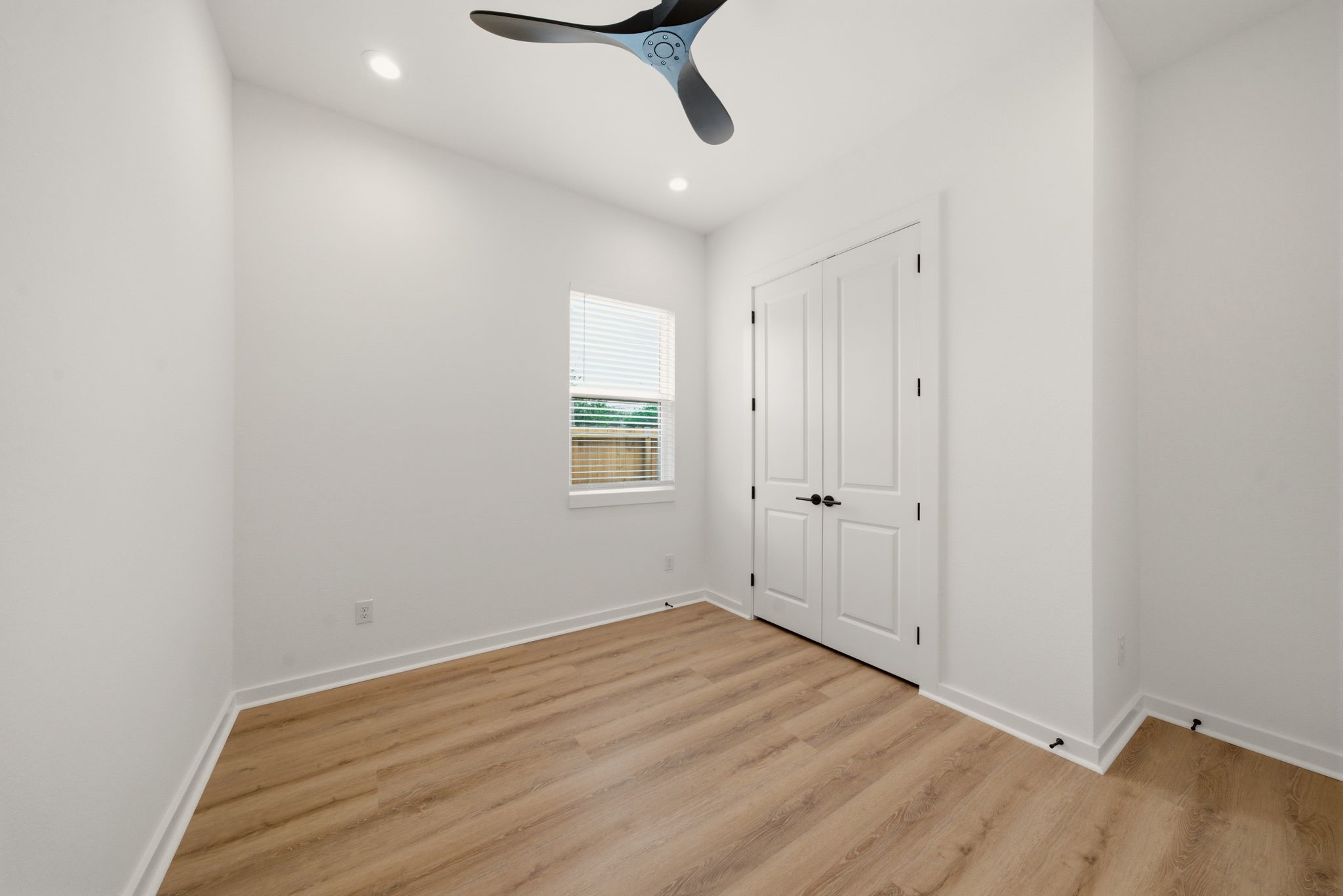 8203 Calhoun Road, Unit A/B Houston, TX 77033 - Photo 28 of 38