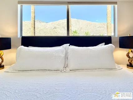 $539,000 | 588 East San Lorenzo Road, Unit 201, Palm Springs, CA 92264