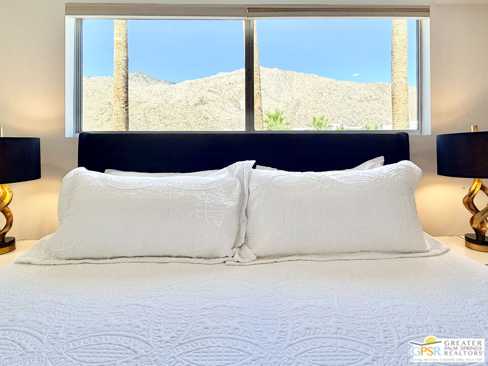 588 East San Lorenzo Road, Unit 201 Palm Springs, CA 92264 - Photo 3 of 73