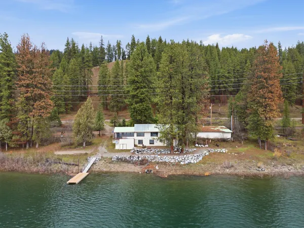 $600,000 | 407992 State Rte 20, Cusick, WA 99119